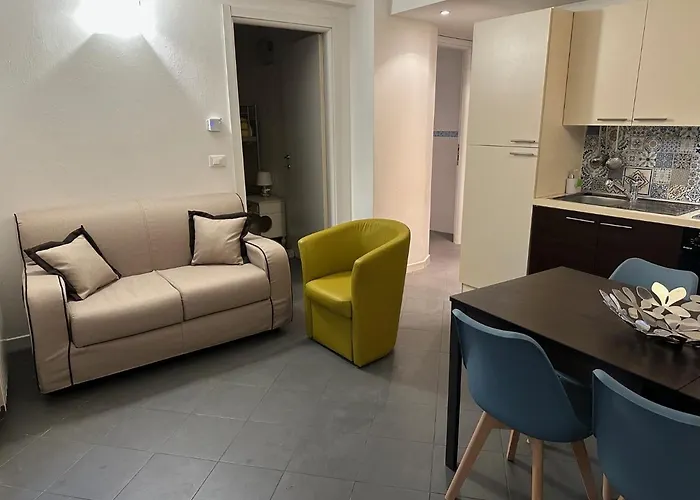 Varazze Apartment - Giardino E Terrazzo Privati, Pet Friendly, Self Check-In ואראצה