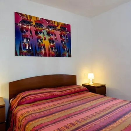 Varazze Apartment ואראצה