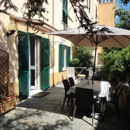 Varazze Apartment Varraze