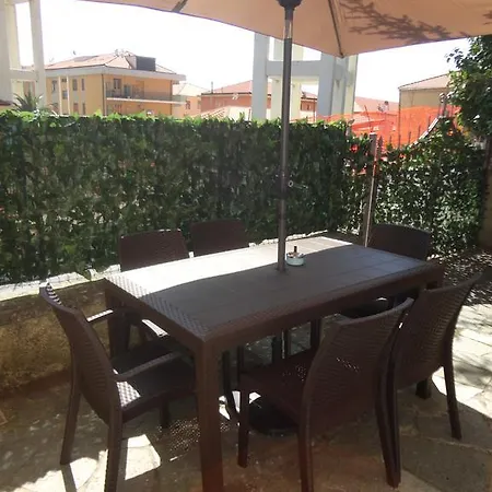 Varazze Apartment ואראצה